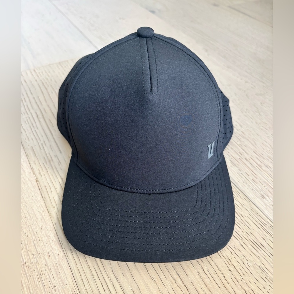 Vuori Black Hat